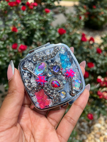 Gummy & Chains Compact Mirror